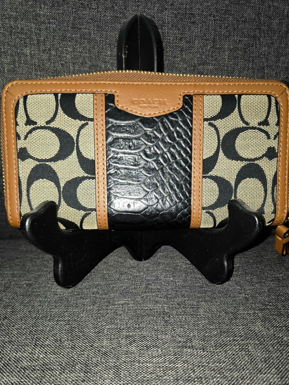 Coach Signature Canvas Zip Wallet — Black, Tan & Cream